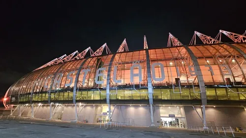 O jogo deste sábado inicia às 18h30