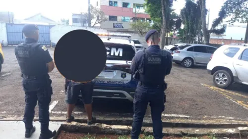 O suspeito recebeu voz de prisão e foi encaminhado à 17ª Subdivisão Policial de Apucarana (17ª SDP).