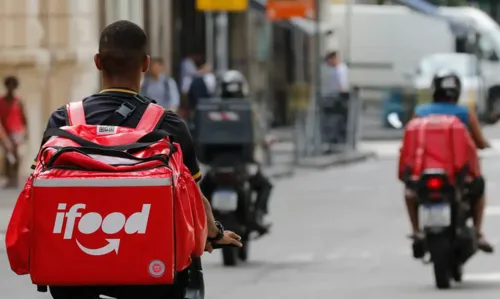 O trabalhador por conta própria é todo aquele que não participa de uma relação subordinada de trabalho