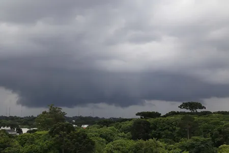 Paraná deve registrar temporais nesta sexta