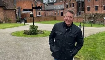 Paul Fletcher, de 59 anos