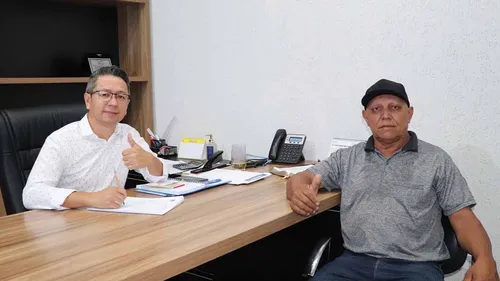 Prefeito Moíses e vice Zé Careca