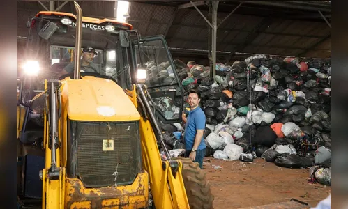 Toneladas de resíduos têxteis são retiradas do antigo IBC em Apucarana