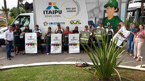 Prefeitura e Itaipu reforçam reciclagem com novo caminhão em J. Alegre