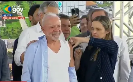 Presidente cumpria agenda em Montes Claros onde recebeu vacina contra gripe