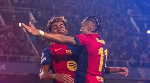 Raphina marcou gol e deu duas assistências