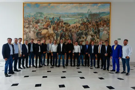 Ratinho Junior, Bolsonaro e comitiva no Palácio Iguaçu
