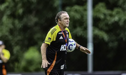 Técnico Cuca está pressionado no Galo