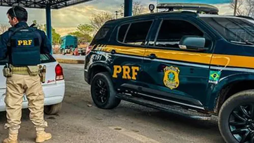 Um adulto foi preso e dois adolescentes apreendidos