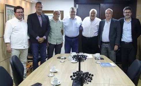 Um encontro realizado nesta terça-feira (1), na Secretaria de Estado de Desenvolvimento Sustentável (Sedest), reuniu lideranças políticas, engenheiros e especialistas ambientais