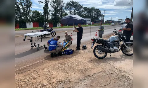 Acidente entre moto e carro deixa moça de 19 anos ferida em Apucarana