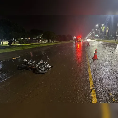 Ciclista haitiano morre após colisão com moto em avenida de Arapongas