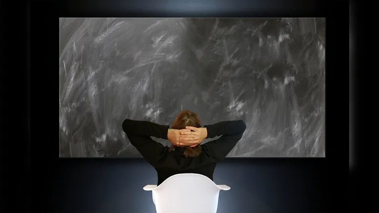 Imagem ilustrativa da notícia Entre os dados e as decisões