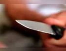 Jovem ameaça o próprio pai com faca após ter pedido dinheiro