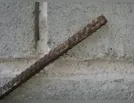 Patrão espanca funcionário com barra de ferro após cobrança por dívida
