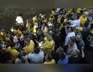 Manifestação por anistia conta com presença de Bolsonaro e Malafaia