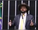“Chupa aqui pra ver se sai leite”, diz Zé Trovão em pronunciamento