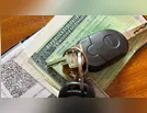 Carro com licenciamento vencido há mais de 10 anos é apreendido