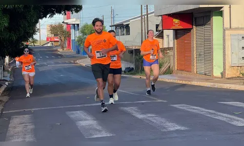 Corrida de rua em Jardim Alegre alerta contra abuso infantil