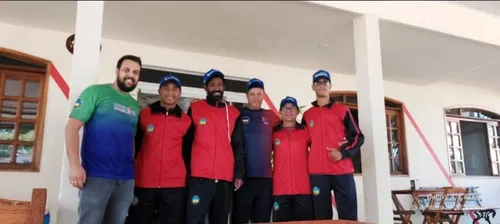A equipe de paratletas de Apucarana está em Foz do Iguaçu