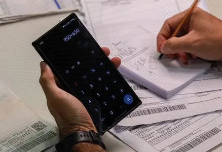 A opção de desconto simplificado representa 56,4% dos envios.