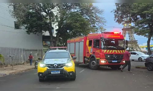 Ciclista desmaia após bater em carro estacionado no centro de Ivaiporã