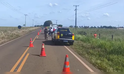 Motociclista morre após atropelar cavalo em rodovia no Paraná