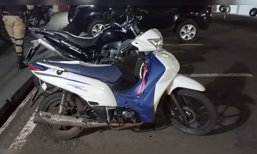 Rocam prende dois homens, apreende drogas e recupera moto em Apucarana