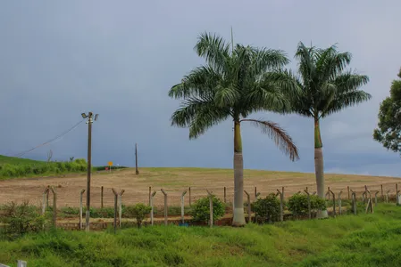 As temperaturas estarão entre 18°C e 26°C, com clima estável