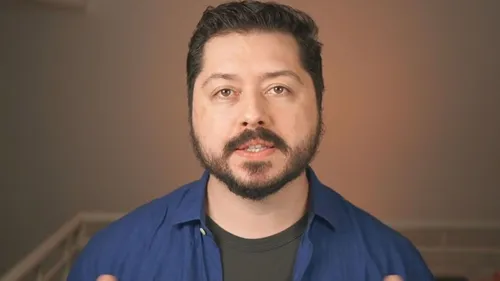 Atila Iamarino é referência nacional no combate à desinformação