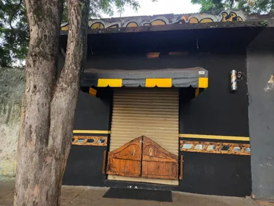 Barbearia fake em Maringá