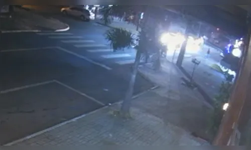 Câmera de segurança flagra criança sendo atropelada no Paraná; veja
