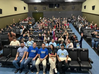 Cerca de 150 pessoas assistiram ao filme Minecraft