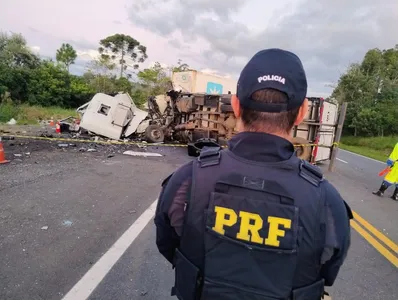 Colisão aconteceu na cidade de Palmeira (PR)