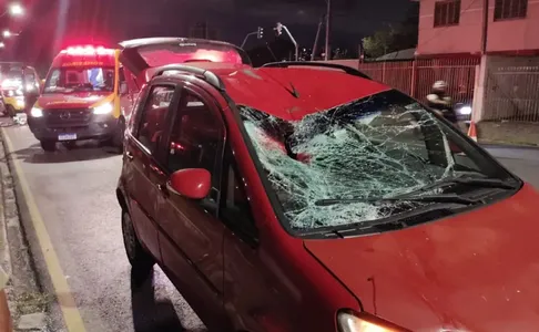 Colisão frontal aconteceu em cruzamento do bairro Santa Cândida
