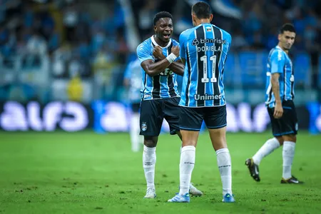 Com oito pontos, o Grêmio está a dois dos argentinos e precisa ganhar para depender apenas de si na última rodada