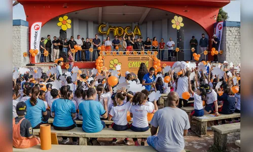 Rede de atendimento promove abraço coletivo em Apucarana; entenda