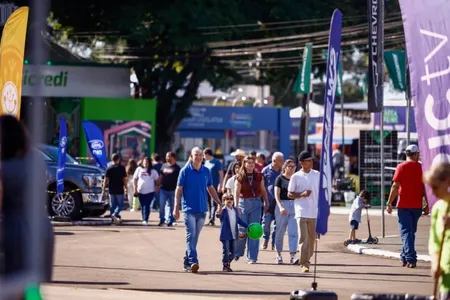 Expoingá recebe Padre Manzotti com entrada gratuita