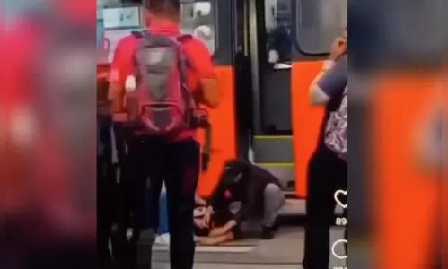 Adolescente de 14 anos morre atropelado ao pegar ‘rabeira’ em ônibus