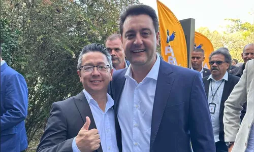 Prefeito de Jardim Alegre fortalece parcerias em encontro estadual