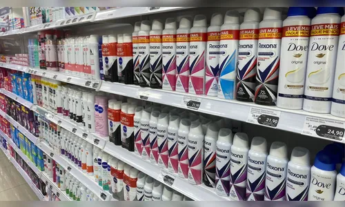 Homem é flagrado furtando desodorantes em supermercado de Arapongas