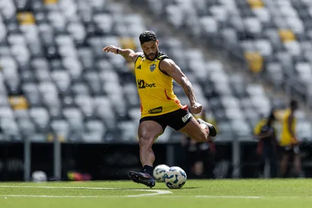 Hulk é o principal astro do Galo