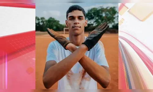 Influenciador Iran de Santana Alves, mais conhecido como Luva de Pedreiro
