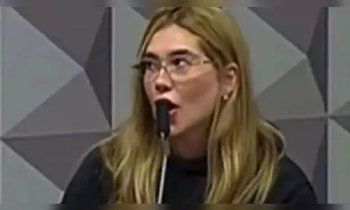 Virginia confunde microfone com canudo durante CPI das Bets; assista