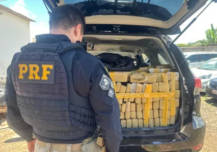 Mais de 1 tonelada de maconha apreendida pela PRF em Mauá da Serra, em fevereiro deste ano