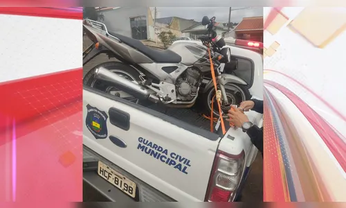 Moto furtada é encontrada em estado de abandono pela PM de Apucarana