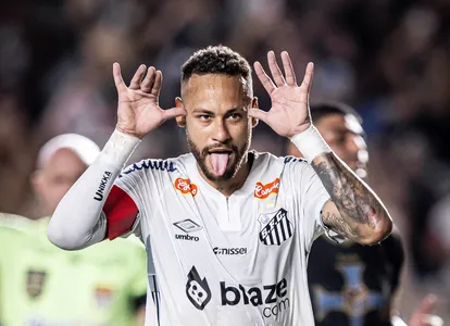 Neymar encanta ao compartilhar fotos raras das duas filhas juntas
