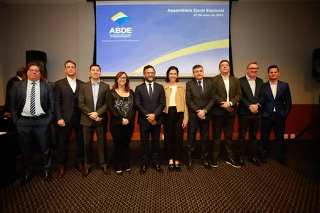 Nova diretoria da ABDE