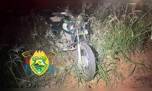 Motociclista morre após colisão com caminhonete na PR-422