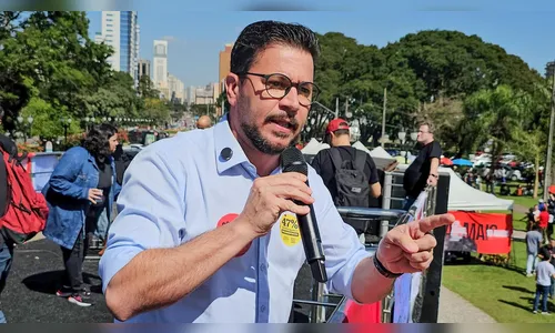 Deputado Arilson participa de ato do 